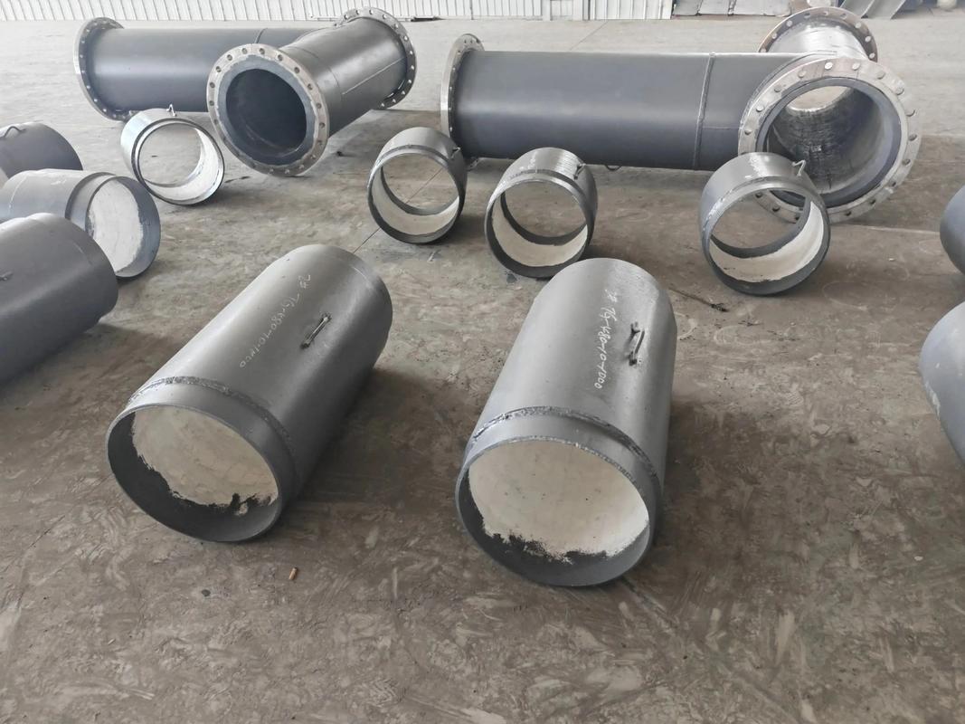 耐磨管道的应用与技术解析 从双金属耐磨管到陶瓷贴片管道